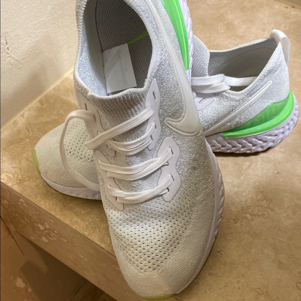 Nike White & Lime Green Athletic Running Shoes